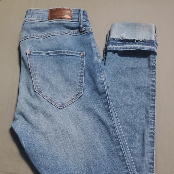 HOLLISTER 00R (W23 L30) High-Rise Super Skinny Classic Stretch Blue Jeans - Picture 2 of 5
